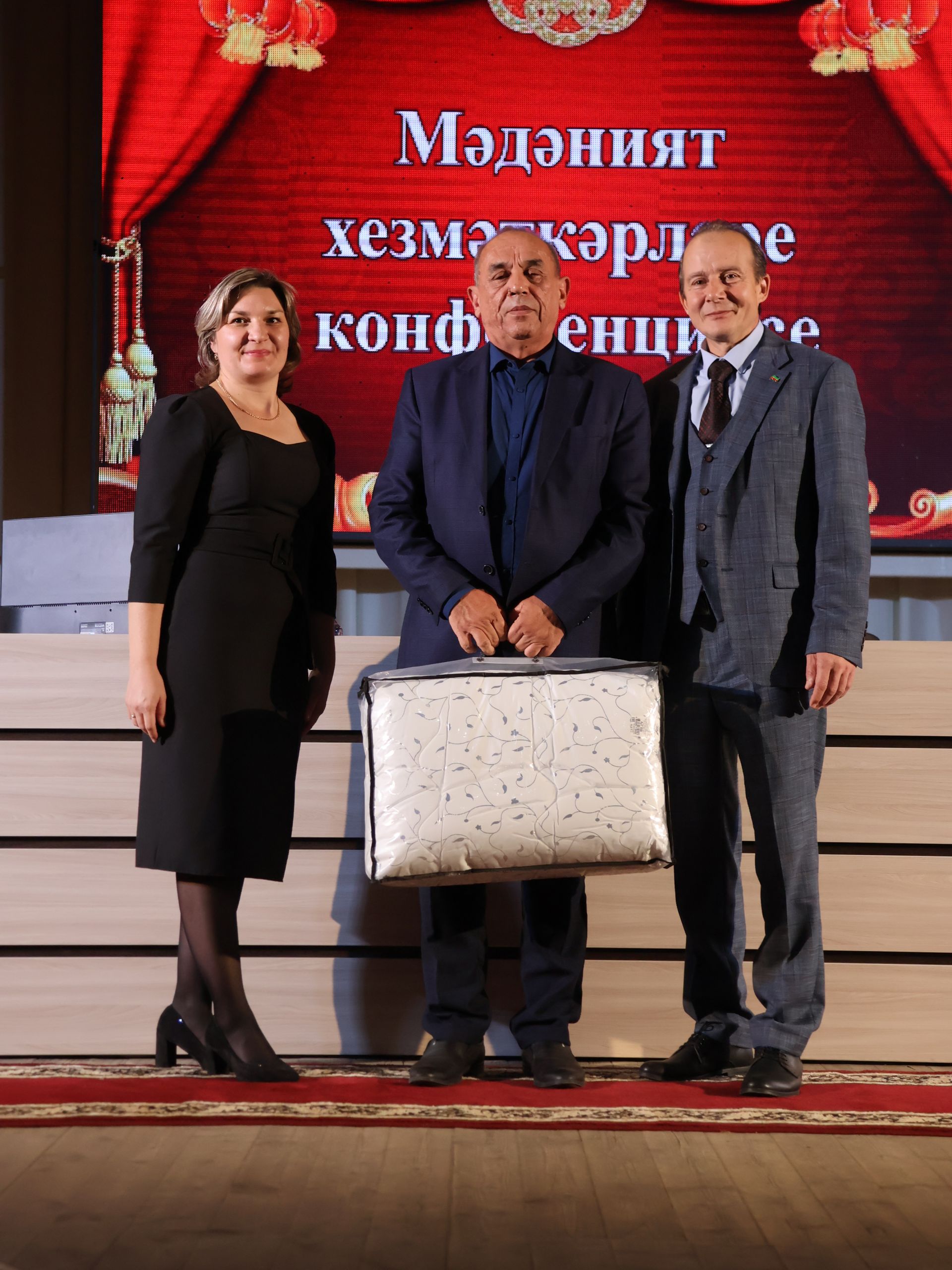 Районыбызның алтын фонды: Алдынгы мәдәният хезмәткәрләрен бүләкләү тантанасыннан безнең исемлек