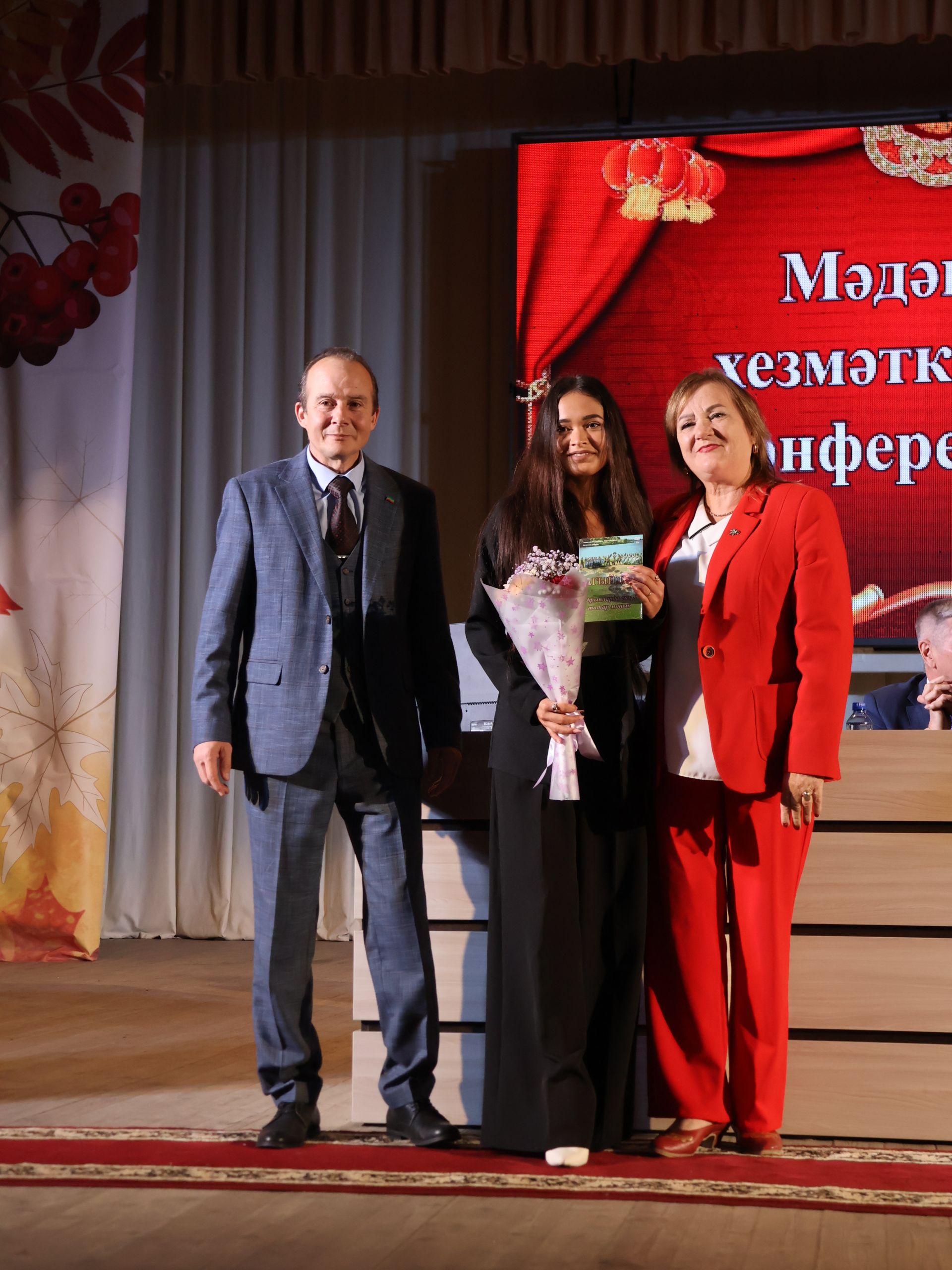 Районыбызның алтын фонды: Алдынгы мәдәният хезмәткәрләрен бүләкләү тантанасыннан безнең исемлек