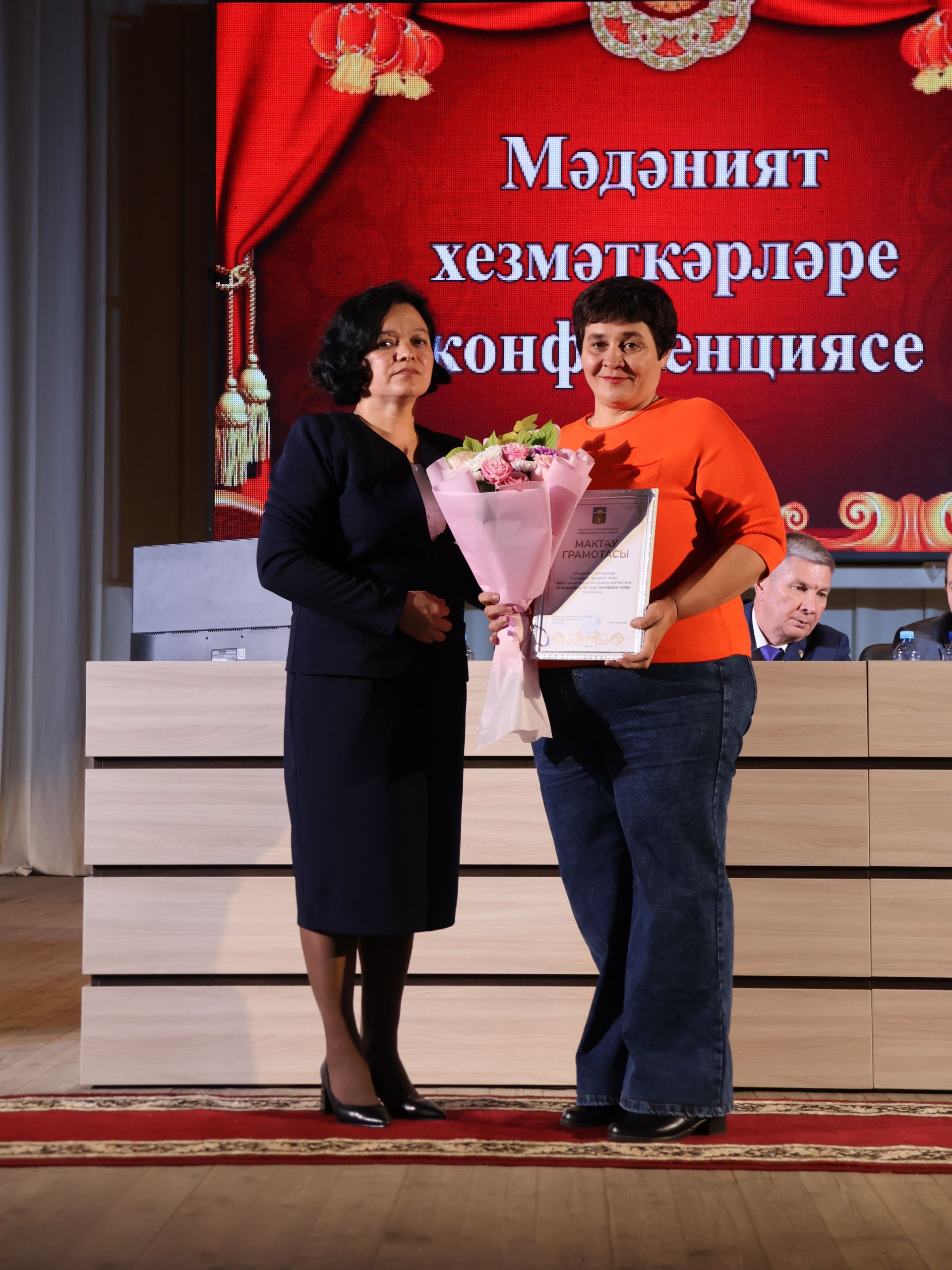 Районыбызның алтын фонды: Алдынгы мәдәният хезмәткәрләрен бүләкләү тантанасыннан безнең исемлек