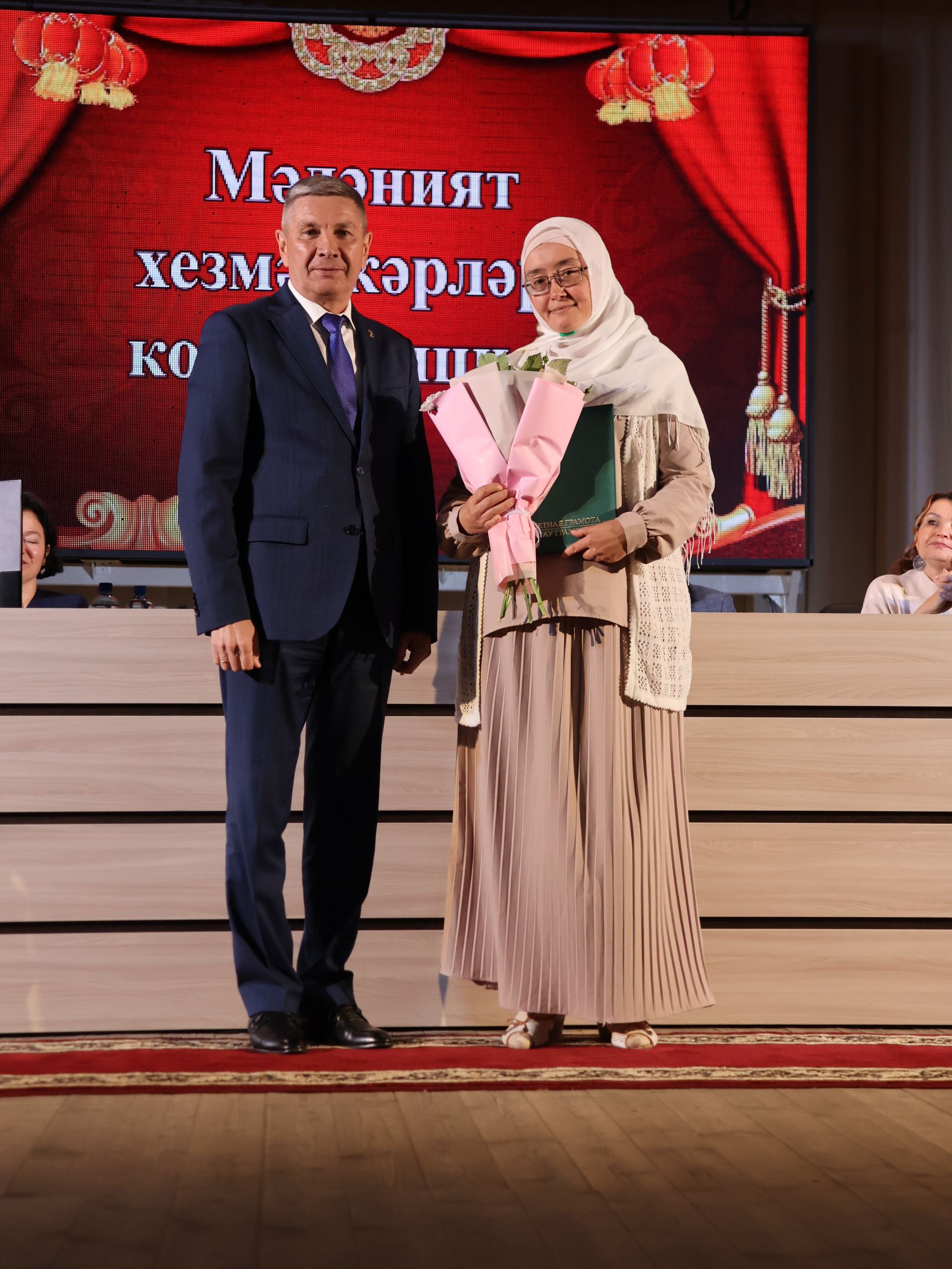 Районыбызның алтын фонды: Алдынгы мәдәният хезмәткәрләрен бүләкләү тантанасыннан безнең исемлек