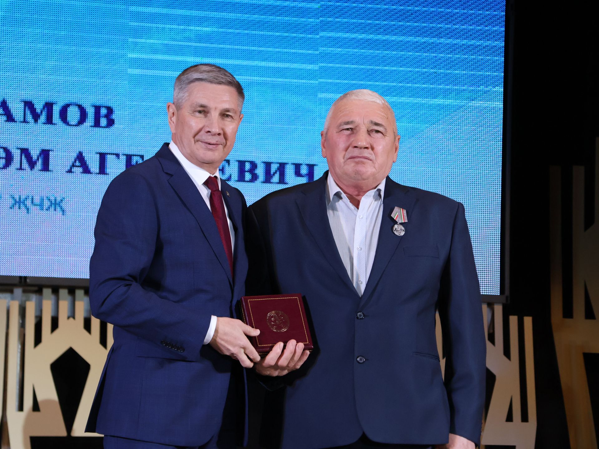 Безнең фоторепортаж: Алдынгылар слеты-2025