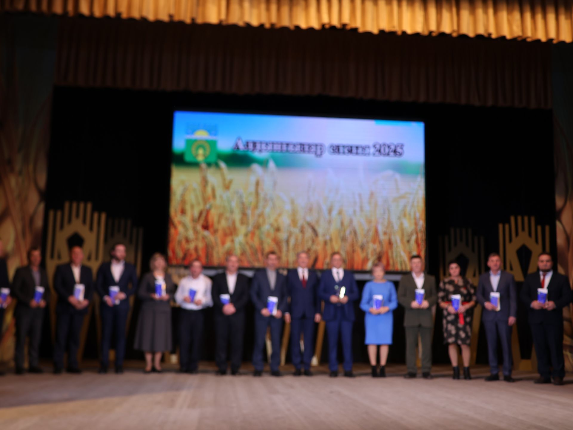 Безнең фоторепортаж: Алдынгылар слеты-2025