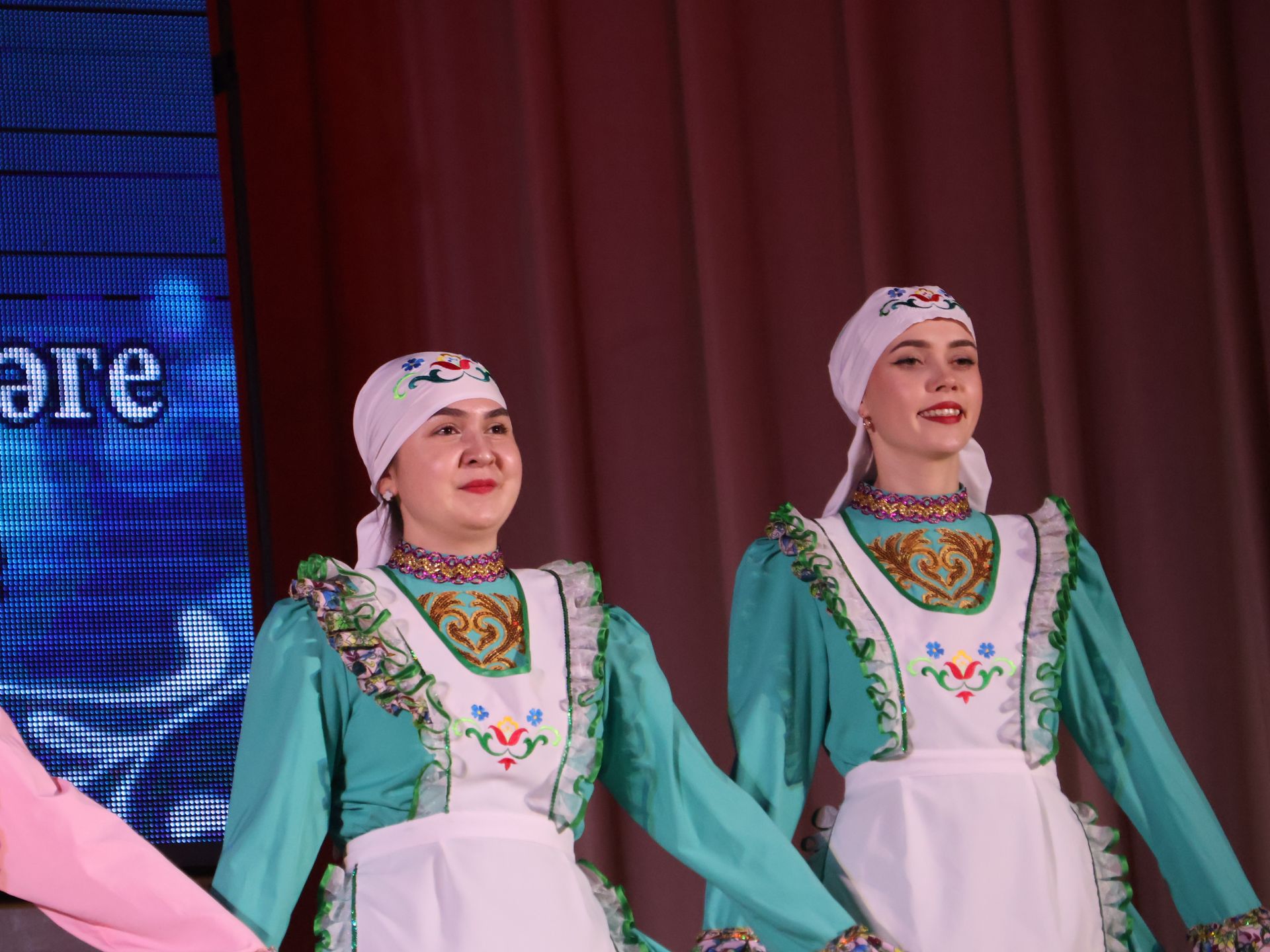 Азат Закиров исемендәге районкүләм бию конкурсыннан безнең репортаж