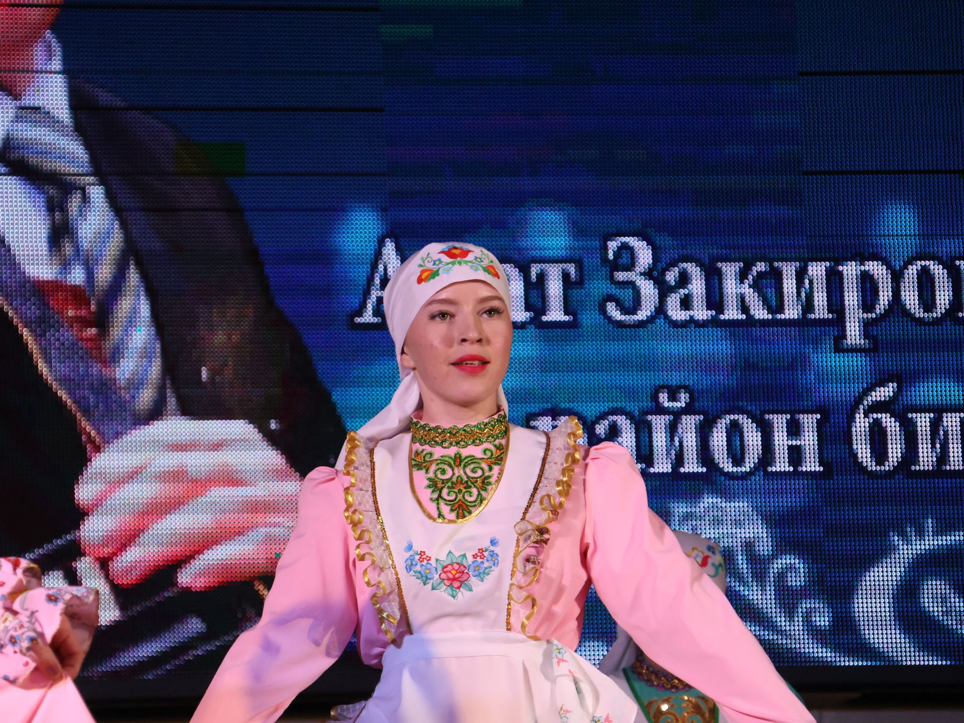 Азат Закиров исемендәге районкүләм бию конкурсыннан безнең репортаж
