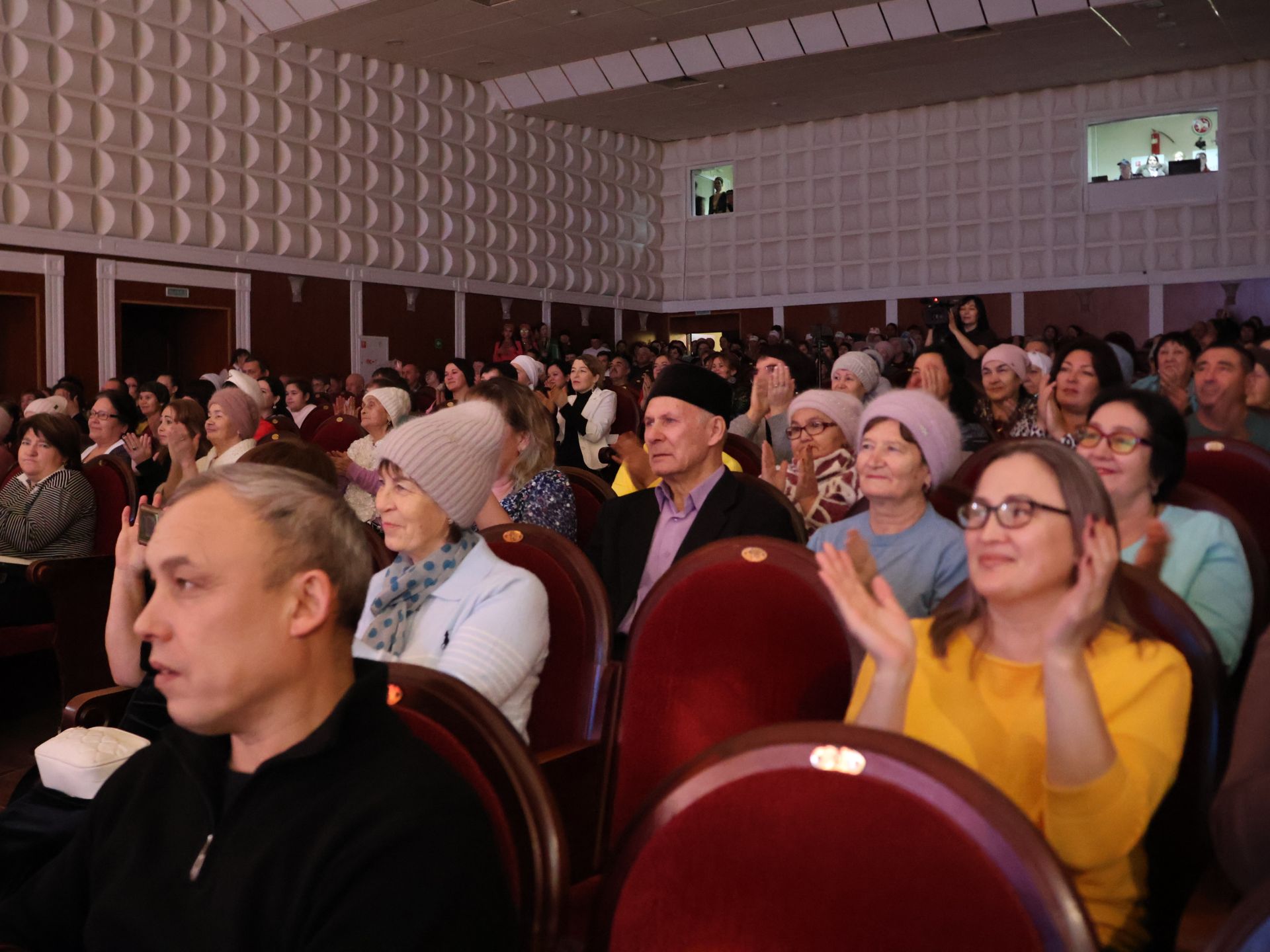 Азат Закиров исемендәге районкүләм бию конкурсыннан безнең репортаж