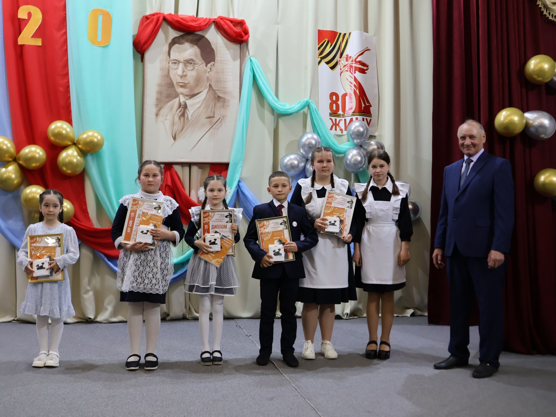 Халкым өчен тугры калырмын: Нур Баян исемендәге иҗат фестивале Гран-приена Ләйлә Нуриева лаек булды (репортаж)