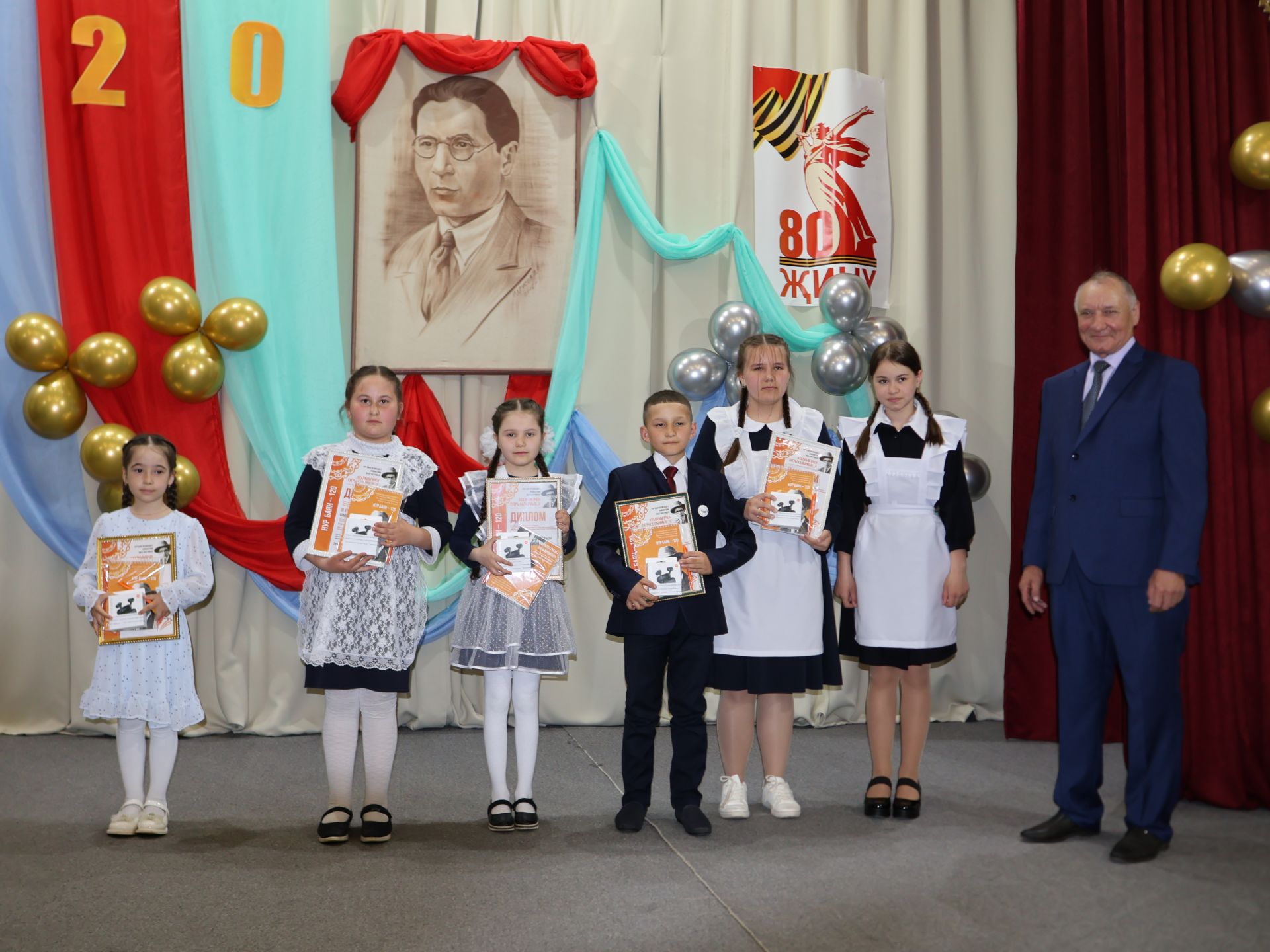 Халкым өчен тугры калырмын: Нур Баян исемендәге иҗат фестивале Гран-приена Ләйлә Нуриева лаек булды (репортаж)