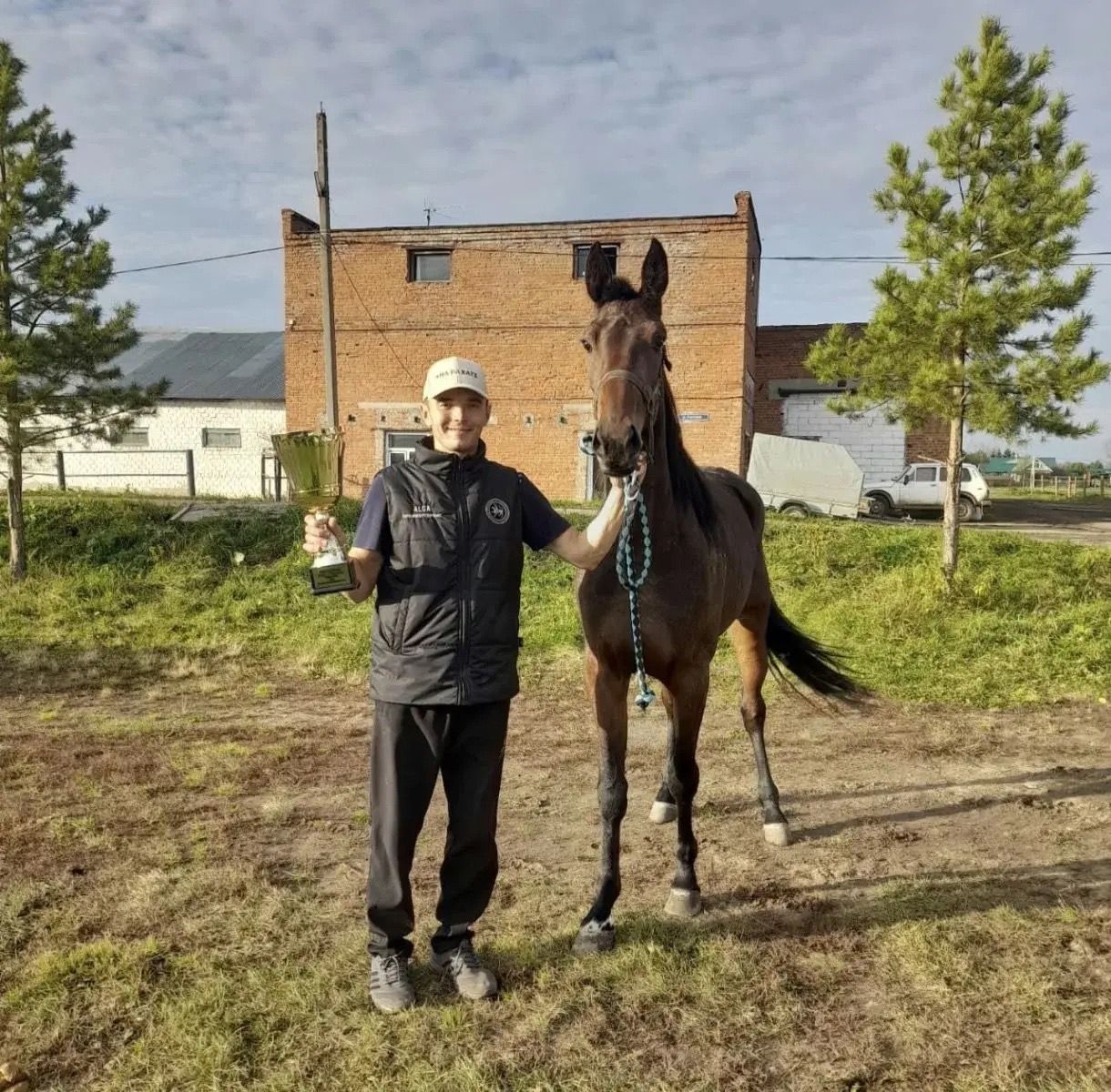 Денис Ахияров Пермь ипподромында җиңү яулады