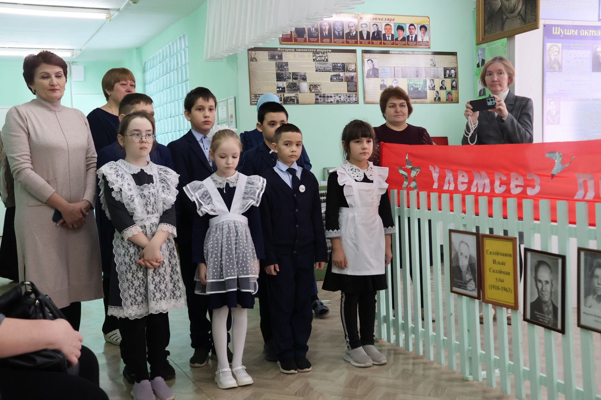 Батырлык ядкаре: Махсус хәрби операция батыры Илнар Гәрәевнең бронежилеты туган мәктәбенә кайтты