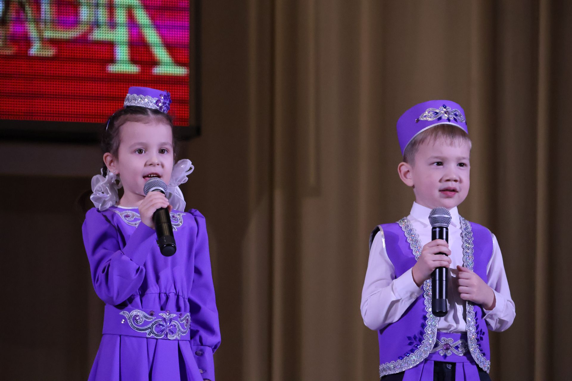 «Йолдызлык – 2026»: Балалар бакчалары гала-концертыннан безнең репортаж