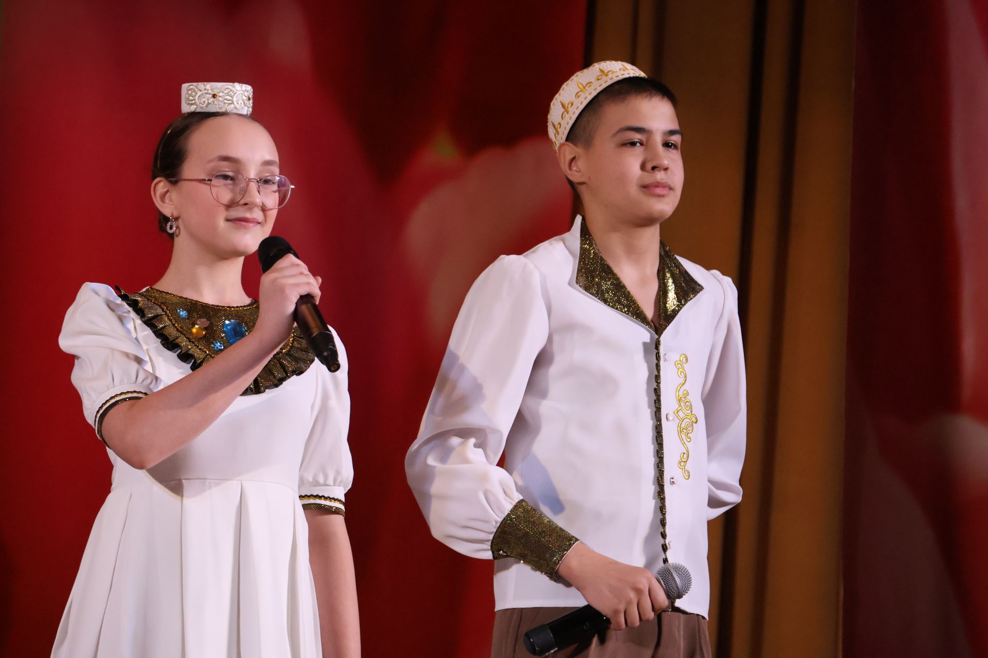 «Йолдызлык-2026»: Актаныш районы мәктәп укучыларының гала-концертыннан безнең репортаж
