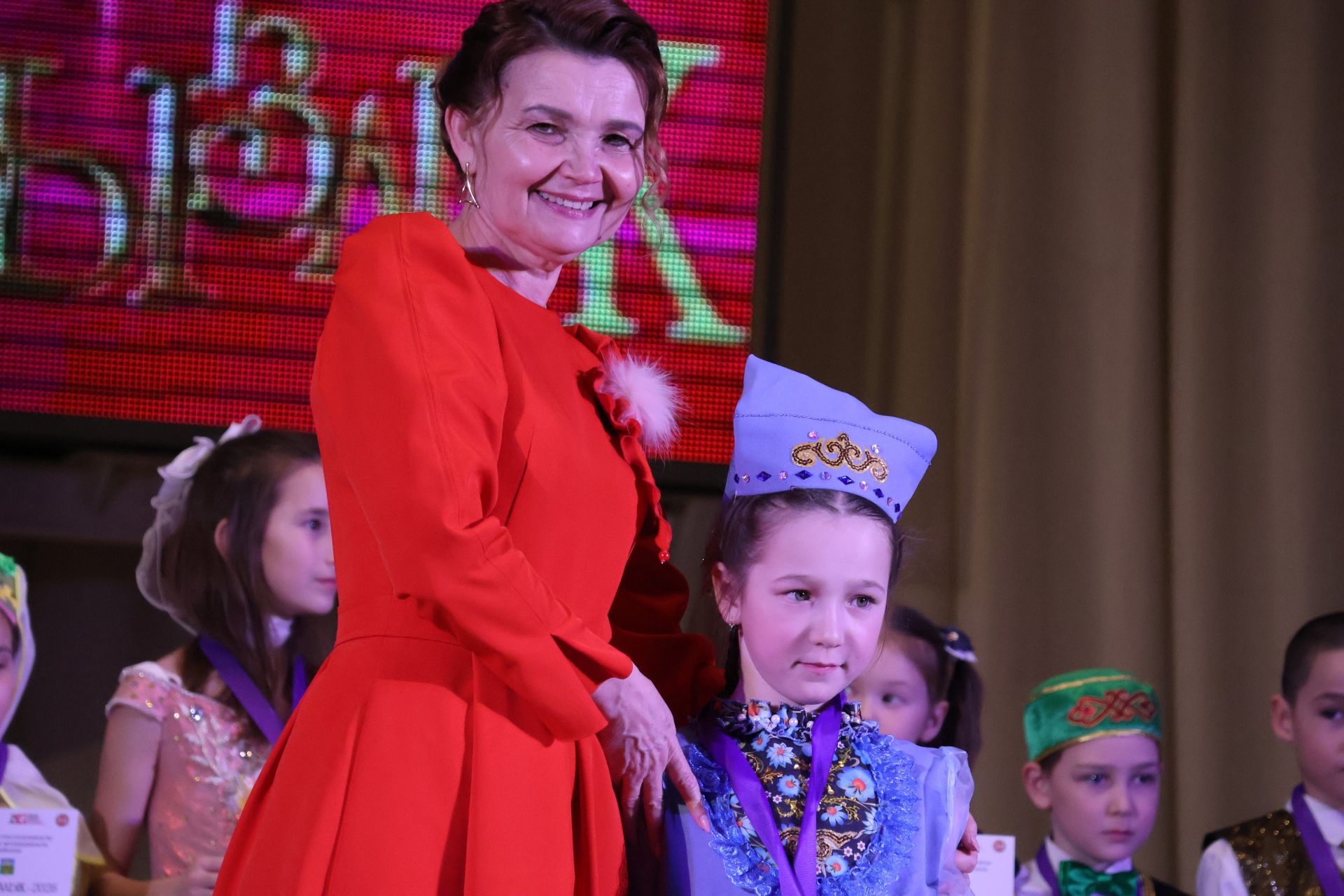 «Йолдызлык-2026»: Актаныш районы мәктәп укучыларының гала-концертыннан безнең репортаж