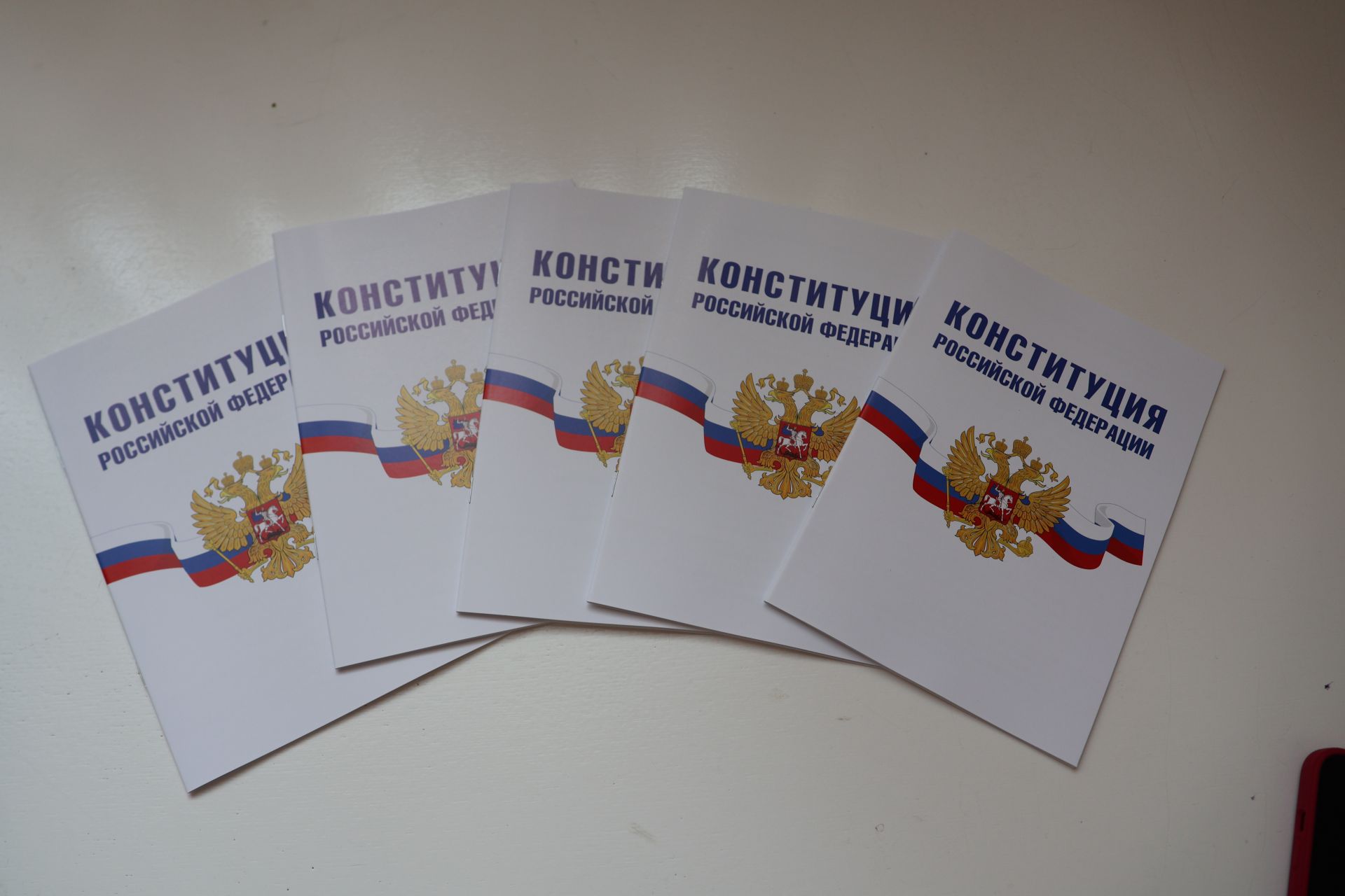 Россия көне алдыннан яшь актанышлыларга паспорт тапшырдылар