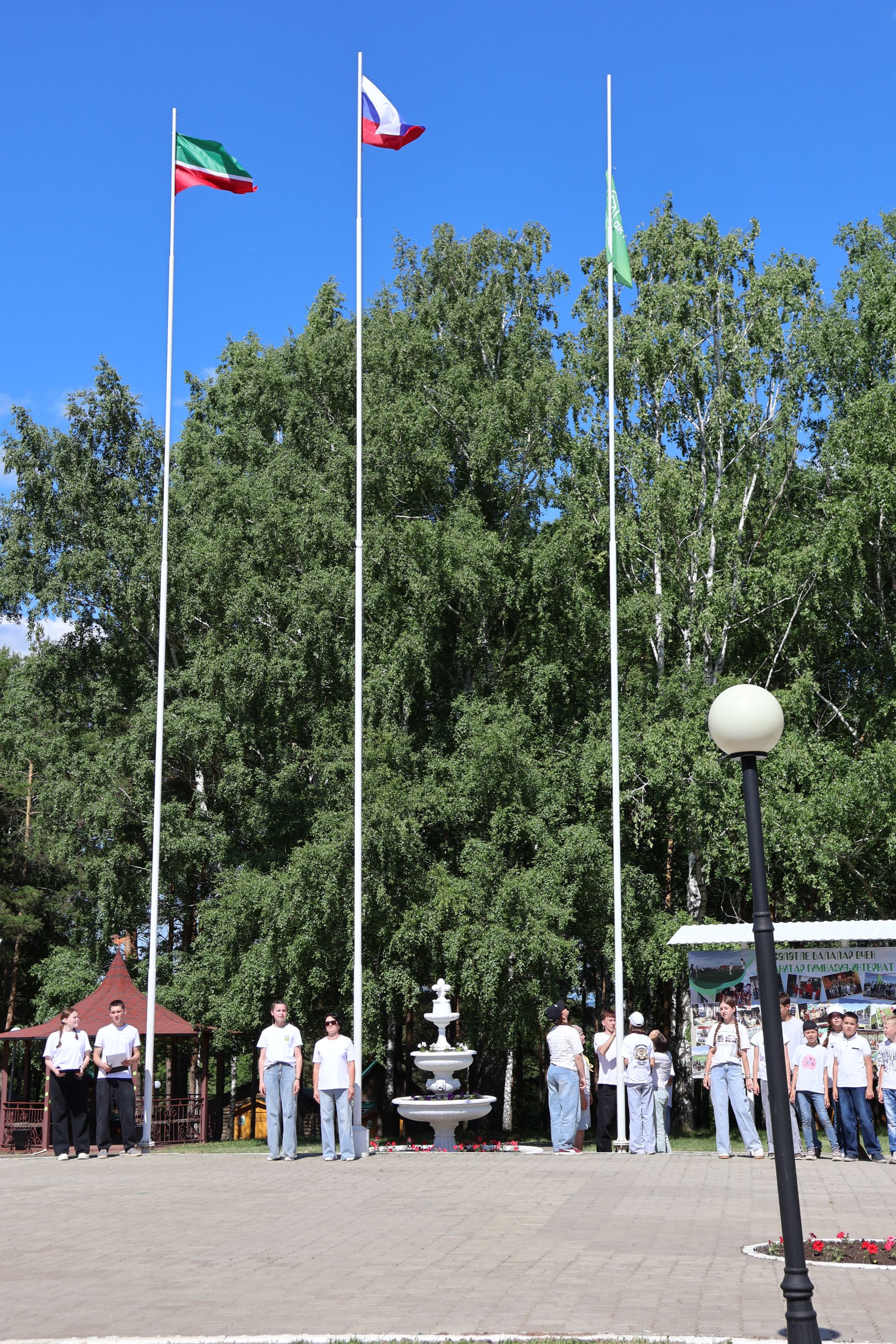 Дуслык һәм бердәмлек мохиты: «Бүләк» лагеренда 21 төбәктән килгән балалар ял итә