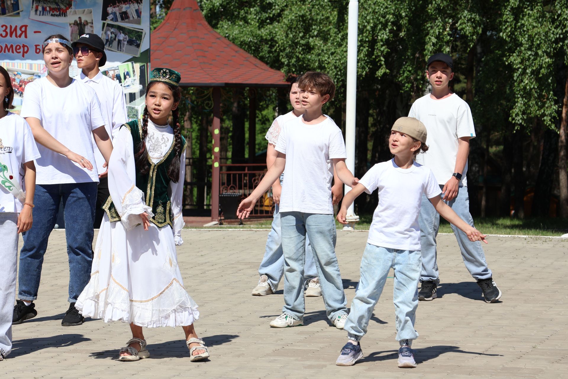 Дуслык һәм бердәмлек мохиты: «Бүләк» лагеренда 21 төбәктән килгән балалар ял итә