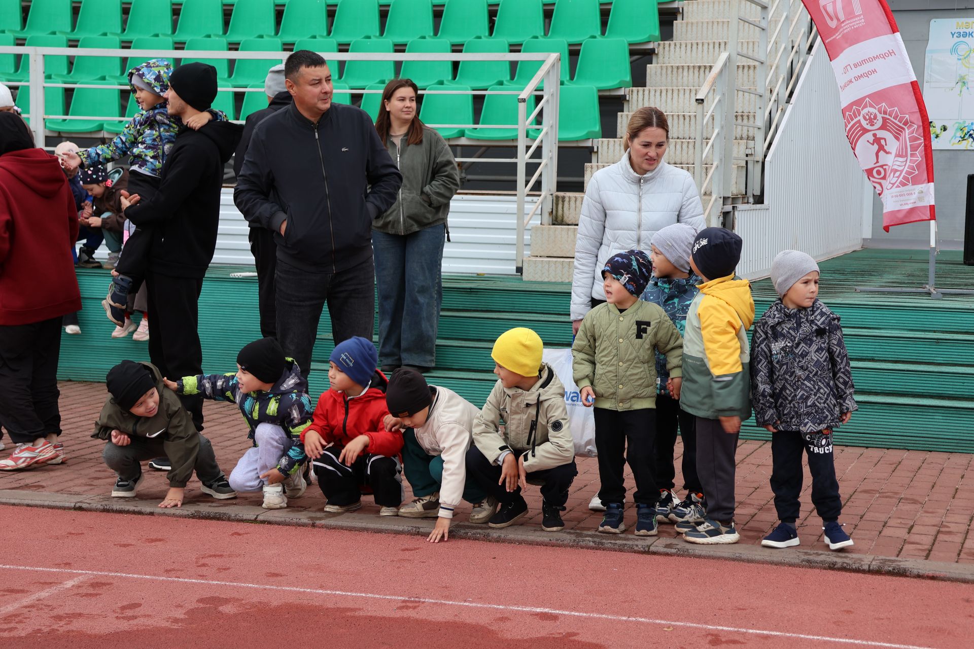 Кечкенә йөгерешчеләр зур стартка чыкты