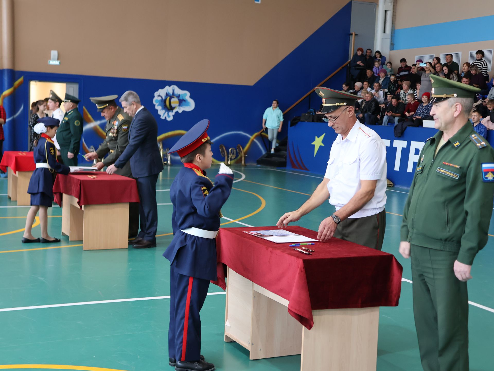 Советлар Союзы Герое Хәсән Заманов исемендәге кадет мәктәбендә ант кабул итү тантанасы