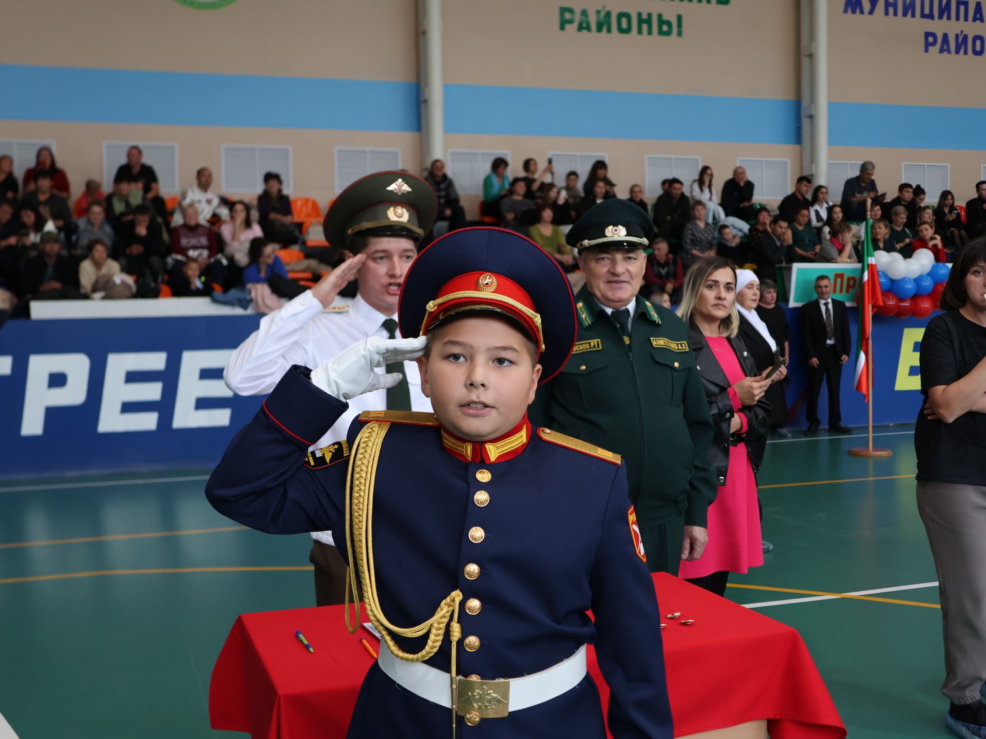 Советлар Союзы Герое Хәсән Заманов исемендәге кадет мәктәбендә ант кабул итү тантанасы