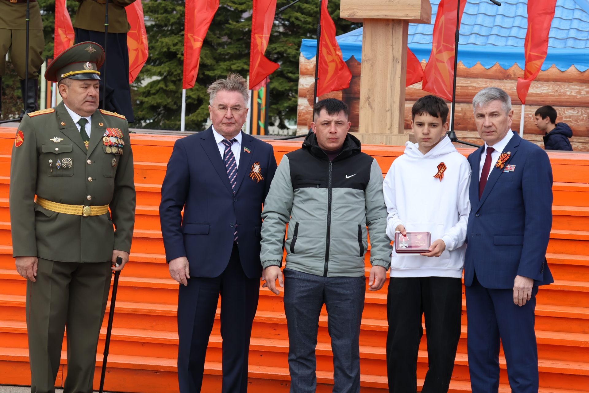 Актанышта Бөек Җиңү бәйрәменнән безнең фоторепортаж