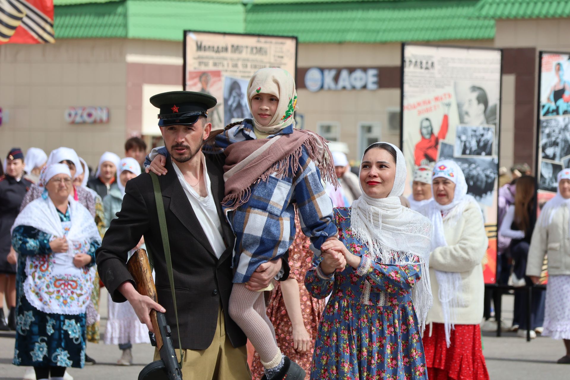 Актанышта Бөек Җиңү бәйрәменнән безнең фоторепортаж