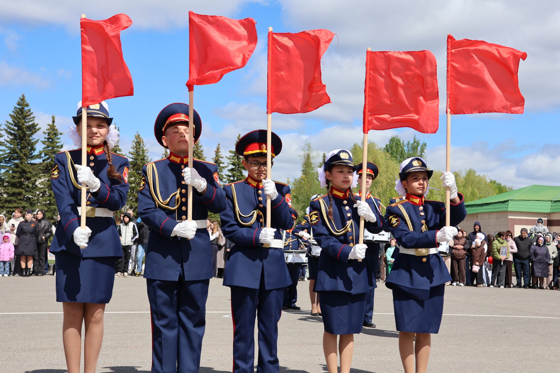 Актанышта Бөек Җиңү бәйрәменнән безнең фоторепортаж