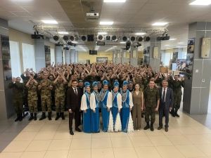 Актаныш артистлары Казанда булачак солдатларга концерт куйды