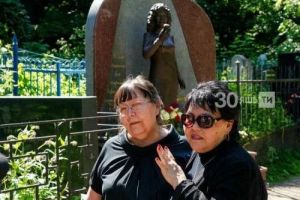 Татарстанның халык артисты Әлфия Авзалованың кызы Гүзәл Авзалова вафат