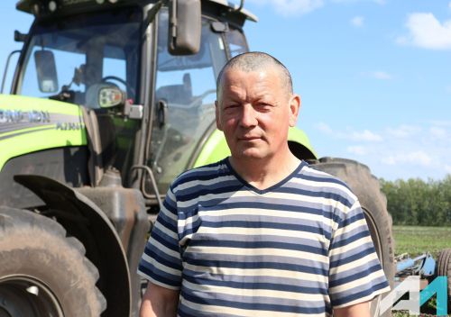 «Нур» хуҗалыгы механизаторы Илфар Хәкимов-  туган җиргә һәм традицияләргә тугрылык үрнәге