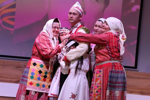 Үткәндә күзең булса, киләчәктә үзең булырсың: Шәҗәрәләрдә – гаилә тарихлары