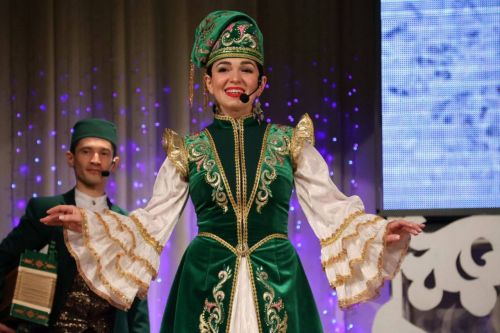 Яраткан артистыбыз, Татарстанның атказанган мәдәният хезмәткәре Таһир Фатыйховка 65 яшь