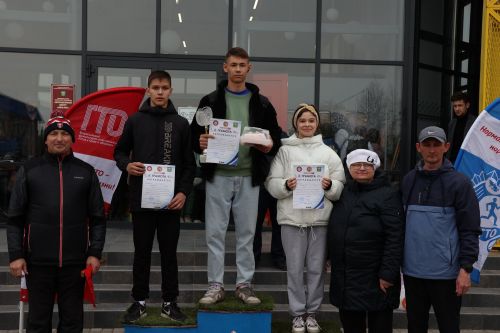 Якташыбыз, дөньякүләм билгеле марафончы Фирая Солтанова-Жданова кубогын өч мәктәп командасы отты (фоторепортаж)