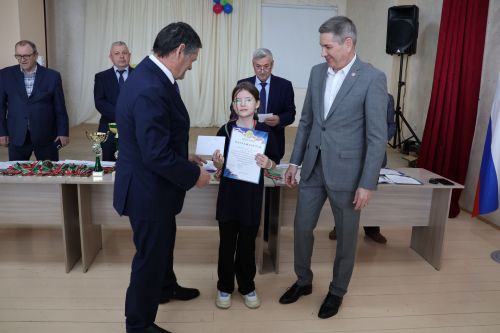 Наил Мөхәммәтҗанов истәлегенә оештырылган шахмат ярышында Актанышның ике командасы беренче урынны яулады (фоторепортаж)