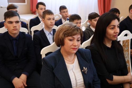 Бүген район ЗАГС бүлегендә Гаилә мәктәбе дәресләре узды