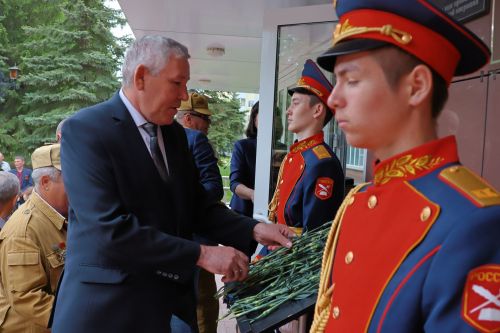 Актаныш технология техникумында СВОда һәлак булган Раил Надриевның исемен мәңгеләштерәләр