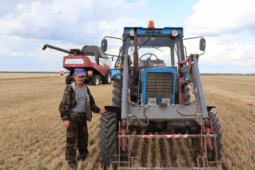 Уңыш язмышы үз кулыбызда: «Әнәк» агрофирмасыннан репортаж