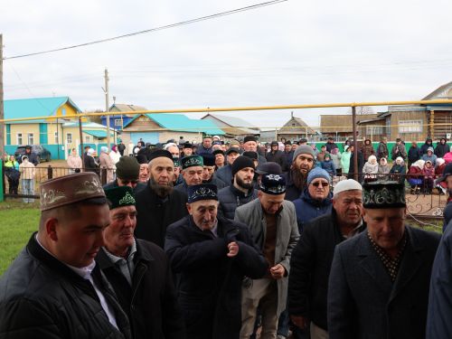 90 елдан соң азан тавышы: Яңа Җияштә Рафикъ мәчете ачылды