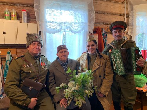 Хөрмәтебез Сезгә, ветераннар!