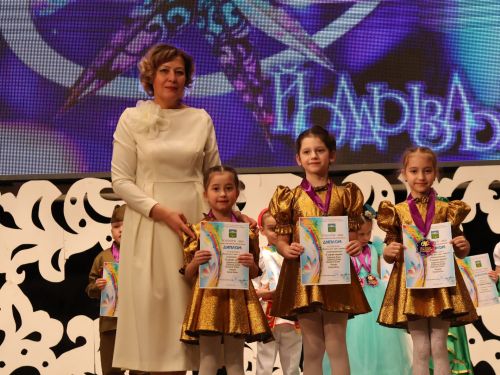 Бүген, 1 июнь - Балаларны яклау көне!