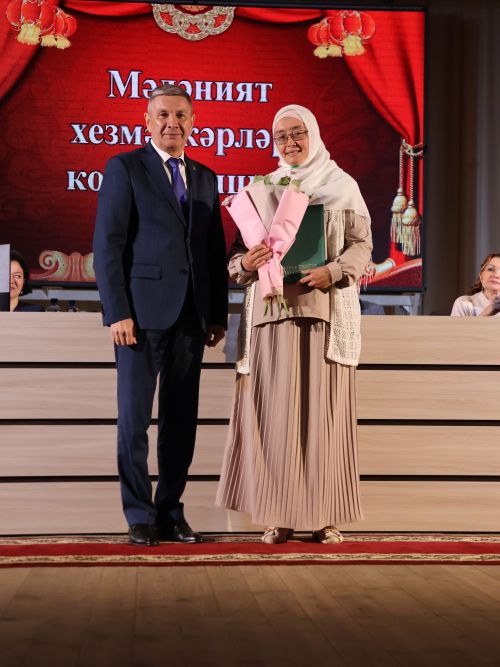 Районыбызның алтын фонды: Алдынгы мәдәният хезмәткәрләрен бүләкләү тантанасыннан безнең исемлек