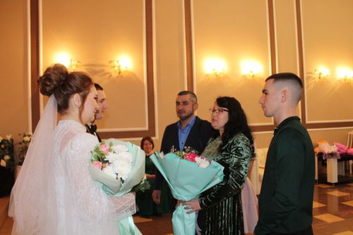 Бүген махсус хәрби операциядә катнашучы якташыбыз сөеклесе белән гаилә корды