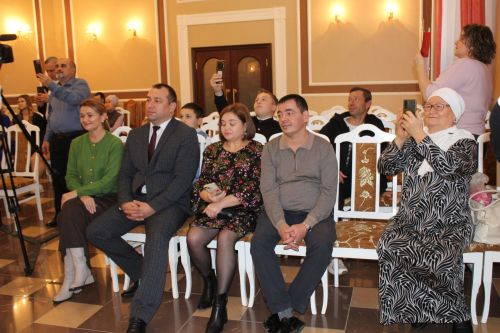 Бүген махсус хәрби операциядә катнашучы якташыбыз сөеклесе белән гаилә корды