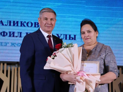 Безнең фоторепортаж: Алдынгылар слеты-2025