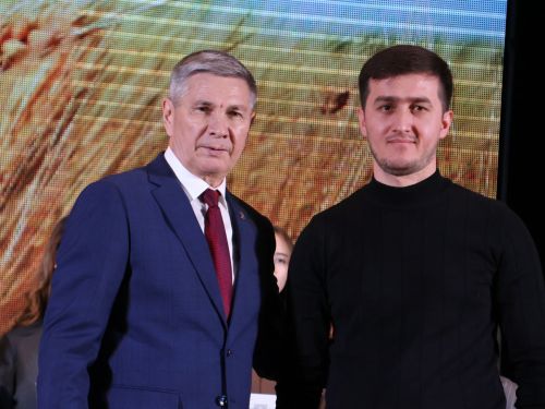 Безнең фоторепортаж: Алдынгылар слеты-2025