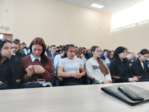 Студентларга язын мотоциклда куркынычсыз идарә итү кагыйдәләрен аңлатылды