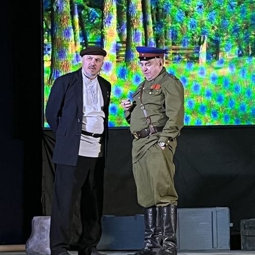 Актаныш муниципаль театры Бөек Җиңүнең 80 еллыгына «Ярлыкау» спектаклен сәхнәләштерде