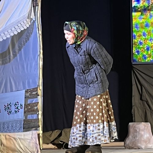 Актаныш муниципаль театры Бөек Җиңүнең 80 еллыгына «Ярлыкау» спектаклен сәхнәләштерде