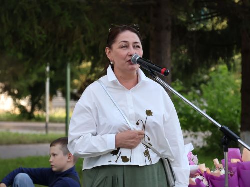 «Пар балдак»та мәңгелек мәхәббәт: Актаныш Бриллиант, Зөбәрҗәт һәм Алтын туй юбилярларын котлады