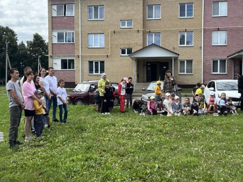 Татарстанда җәй: Актанышның яшь гаиләләре «Гаиләм-җылы учагым» ишегалды бәйрәмендә ял итте