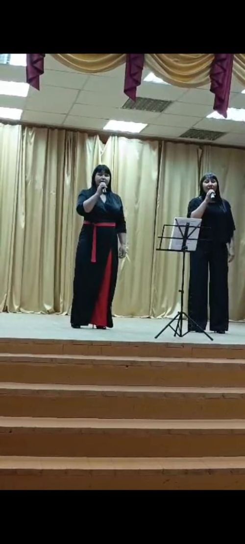 Чат авылында «Без бергә» хәйрия фонды артистлары  23 300 сум акча җыйган