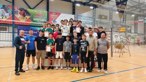 Яшь волейболчыларыбыз — Мөслимнең «Яшьлек» спорт мәктәбе Кубогы җиңүчеләре